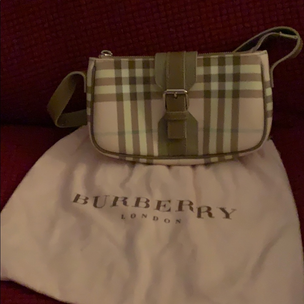 Preloved Authentic mini Burberry London bag